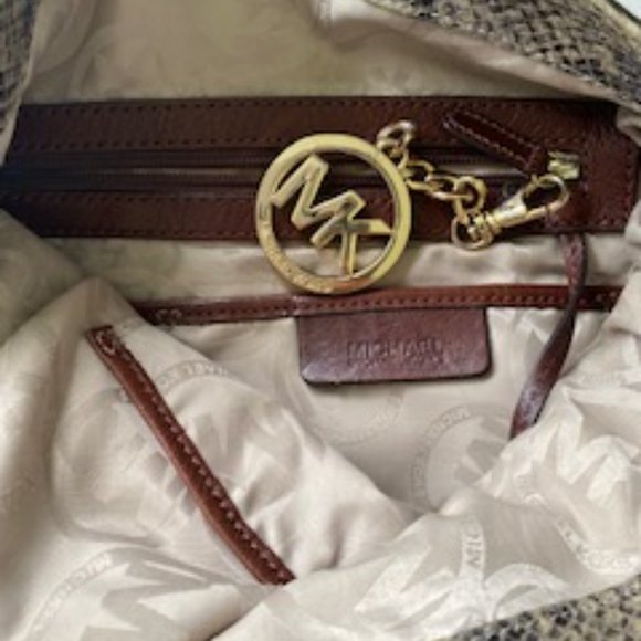 MICHAEL KORS Leather Snakeskin Purse (gently worn) - Picture 3 of 4
